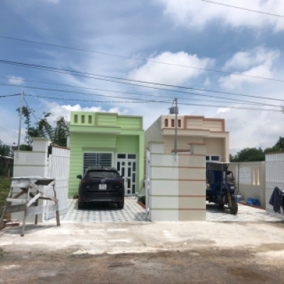 Bán 2486 m2 đất có sẵn 2 căn nhà vườn chỉ 4 tỷ