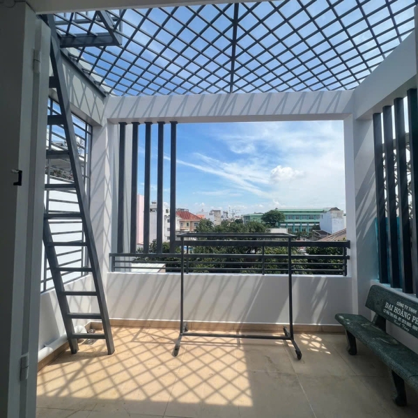 Nhà 56 m2 3 lầu đúc Phú Thọ Hoà Tân Phú 