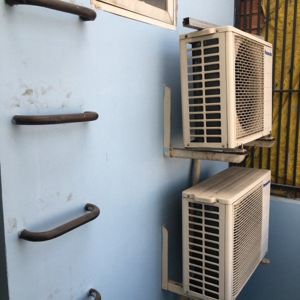 Cho thuê nhà nguyên căn 6.5*10 m, cách Lê Trọng Tấn 50m