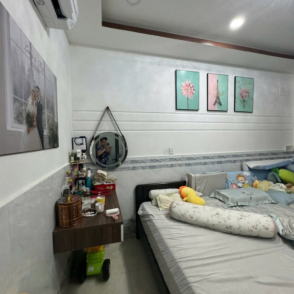 Nhà 4 lầu sát Aone Tân Phú 4,5 tỷ 