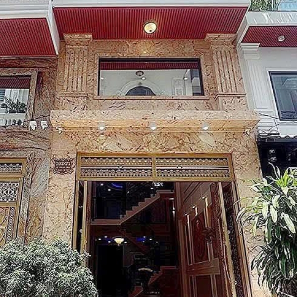 Nhà 64 m2  4 lầu Lê Trọng Tấn Bình Tân 