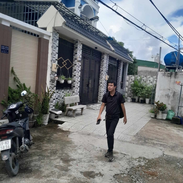 Nhà 76 m2 3 lầu Tây Lân Quận Bình Tân 