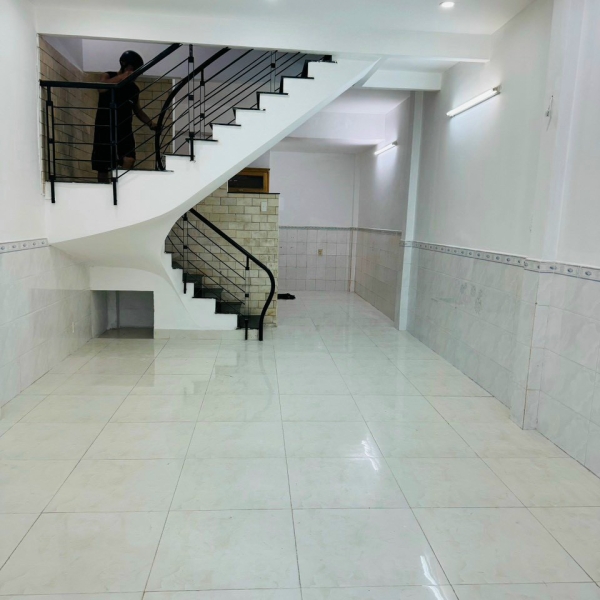 Nhà 1 lầu đúc 60 m2 Nguyễn Hữu Tiến Tân Phú 