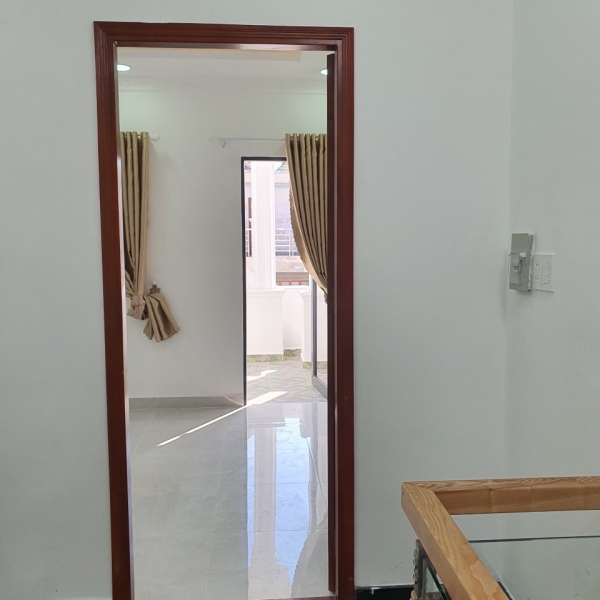 BÁN SIÊU KIẾN TRÚC KIỂU ÂU CHÂU. CÓ THIẾT KẾ THANG MÁY  4*18 m