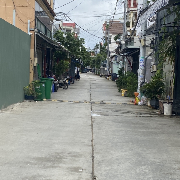 Bán nhà 1 lầu 60 m2 Đường số 8 , Bình Hưng Hoà Bình Tân 