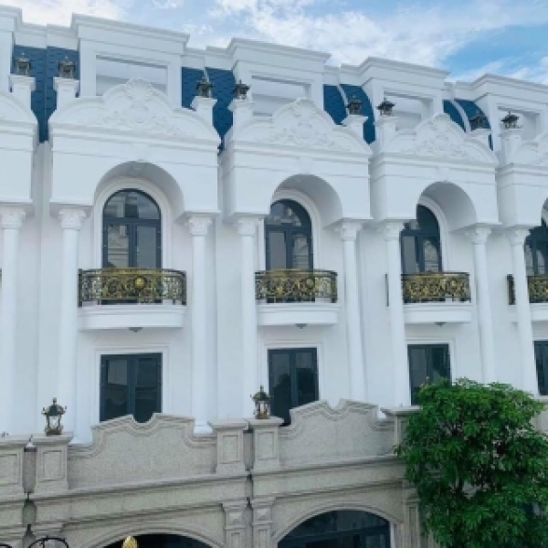 Nhà 4 x 17.5m.  Liên khu 4-5. Xây dựng 1 trệt 3 lầu cao cấp  chỉ 5.5 tỷ