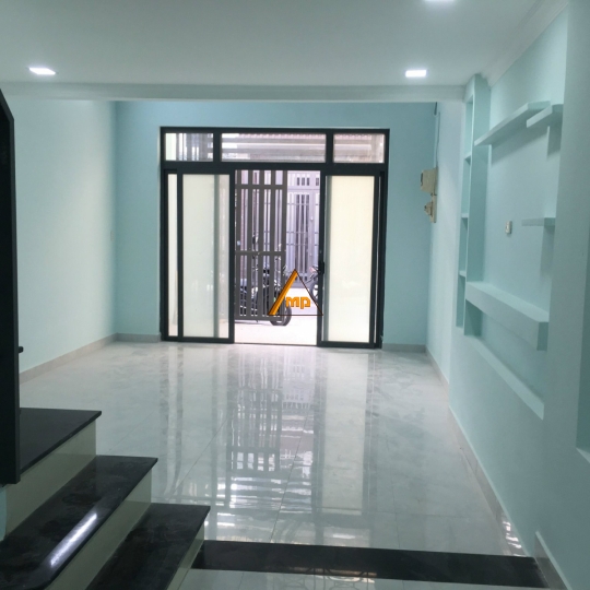 Nhà 2 lầu đúc 67 m2 khu Phạm Đăng Giảng , Bình Tân 