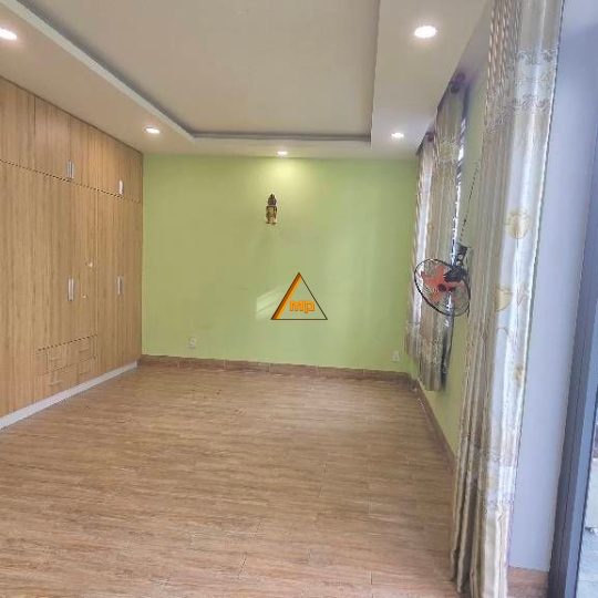 Nhà đẹp sát AEON Tân Phú, hẻm 8m ô tô tránh, 6PN 6WC, DT 6x14m, giá 8,25 tỷ