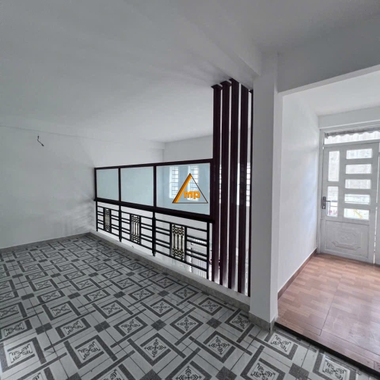 Bán Nhà 3 Tầng Đẹp Đường Số 10, Bình Hưng Hòa B, Bình Tân – Sổ Hồng Riêng – Giá 5.5 Tỷ