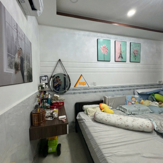Nhà 4 lầu sát Aone Tân Phú 4,5 tỷ 