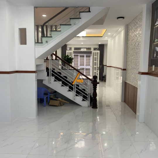 Bán nhà 3 tầng Liên Khu 4-5, 64m2, hẻm thông 6m ô tô, giá 5,1 tỷ